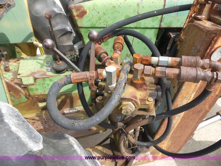 image for item L4780 John Deere 2120 tractor