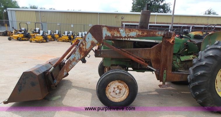 image for item L4780 John Deere 2120 tractor
