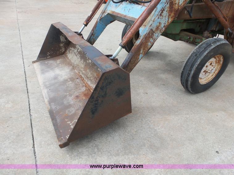 image for item L4780 John Deere 2120 tractor