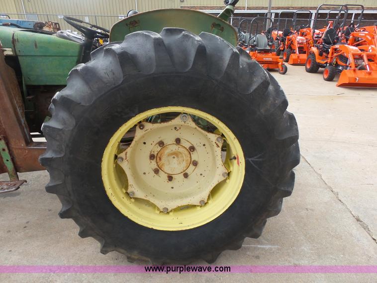 image for item L4780 John Deere 2120 tractor