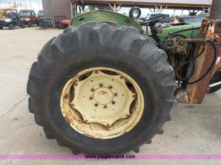 image for item L4780 John Deere 2120 tractor