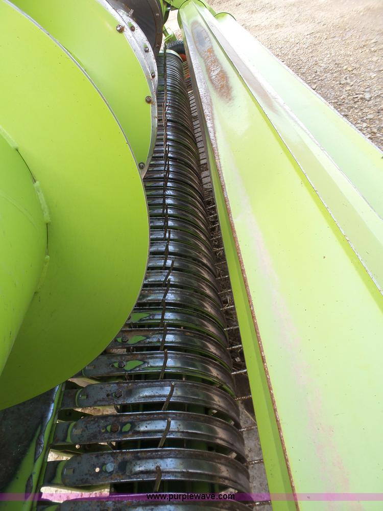 image for item L6605 Claas 380 pickup head