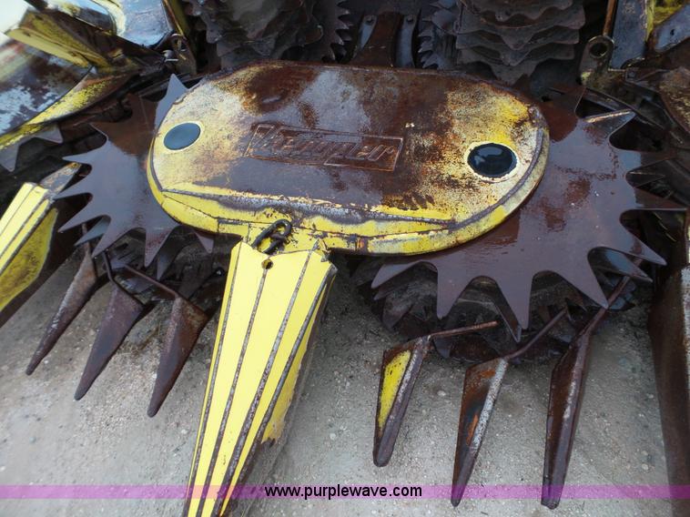 image for item L6615 1995 Kemper Champion 4500 rotary corn head