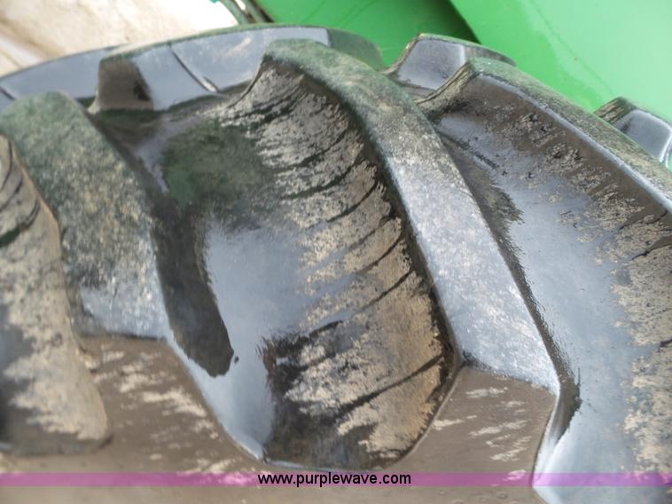 image for item L6616 2002 John Deere 6850 PRWD forage harvester