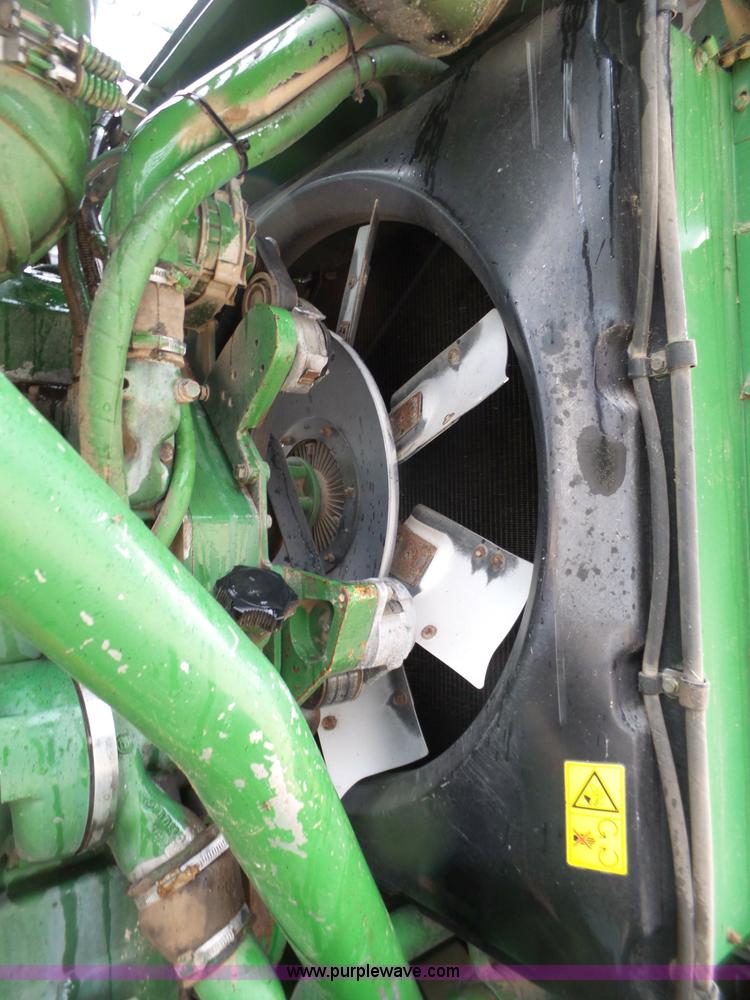 image for item L6616 2002 John Deere 6850 PRWD forage harvester