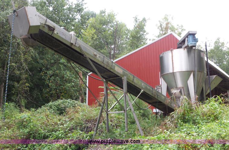 image for item L6957 Layco stainless steel blender with conveyor