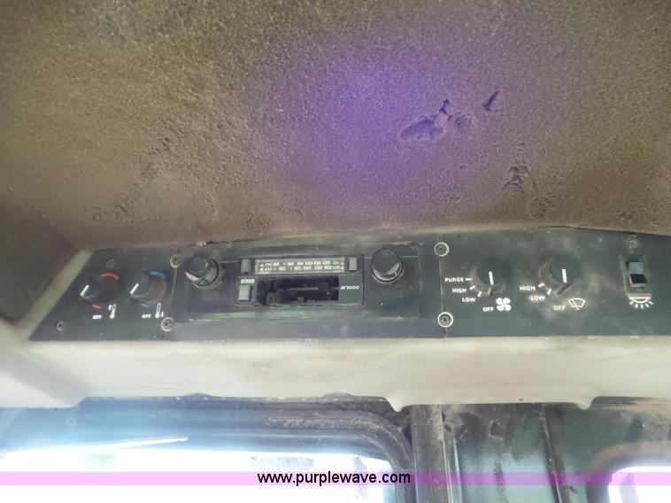 image for item L6962 1985 Case 2294 tractor