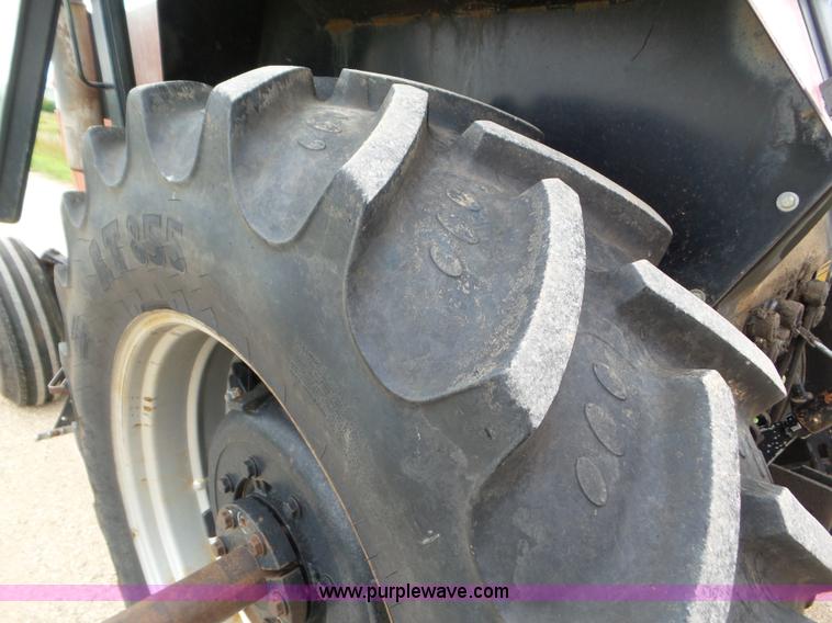 image for item L6962 1985 Case 2294 tractor