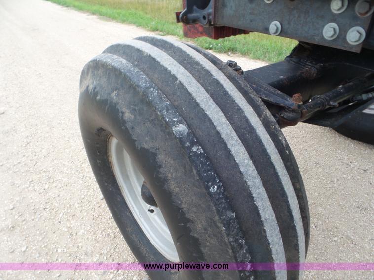 image for item L6962 1985 Case 2294 tractor