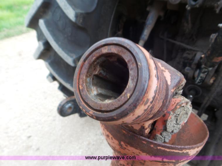 image for item L6963 Oswalt 420 mixer wagon