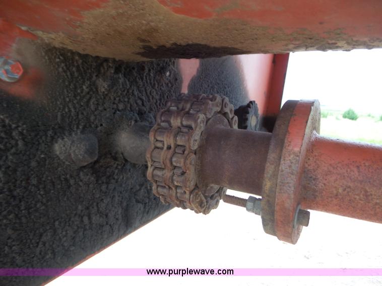 image for item L6963 Oswalt 420 mixer wagon