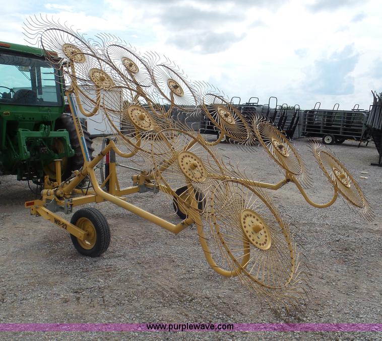 image for item L6972 Vermeer WR22 hay rake