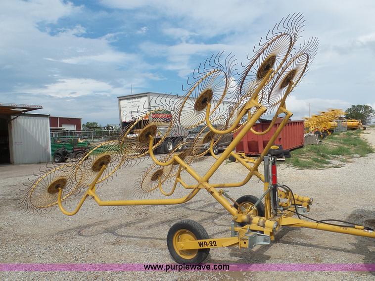 image for item L6972 Vermeer WR22 hay rake