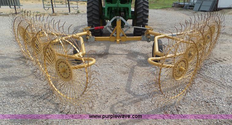 image for item L6972 Vermeer WR22 hay rake