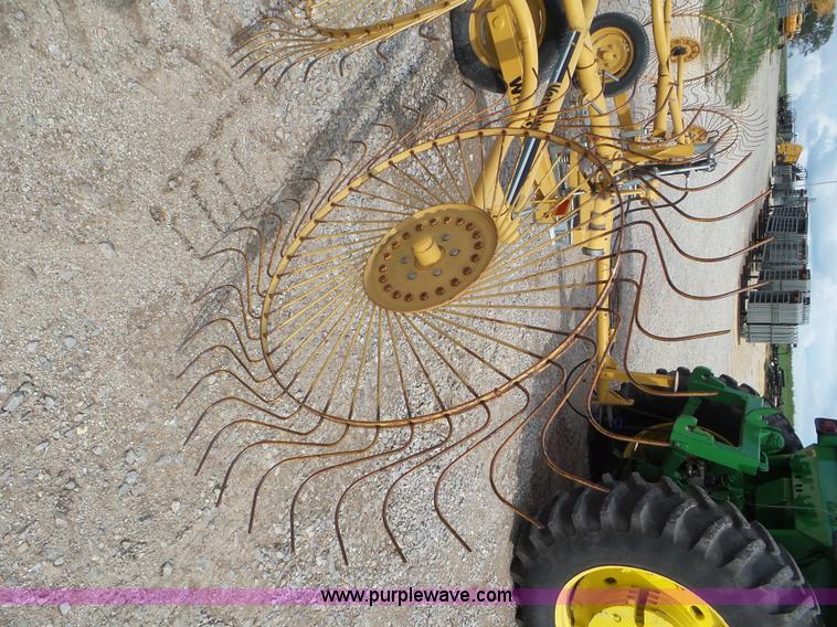image for item L6972 Vermeer WR22 hay rake