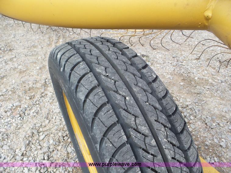 image for item L6972 Vermeer WR22 hay rake