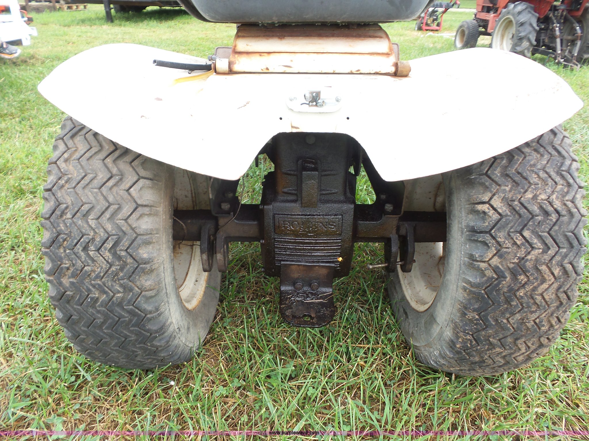 Bolens 1250 lawn tractor in Leeton, MO Item BK9622 sold Purple Wave