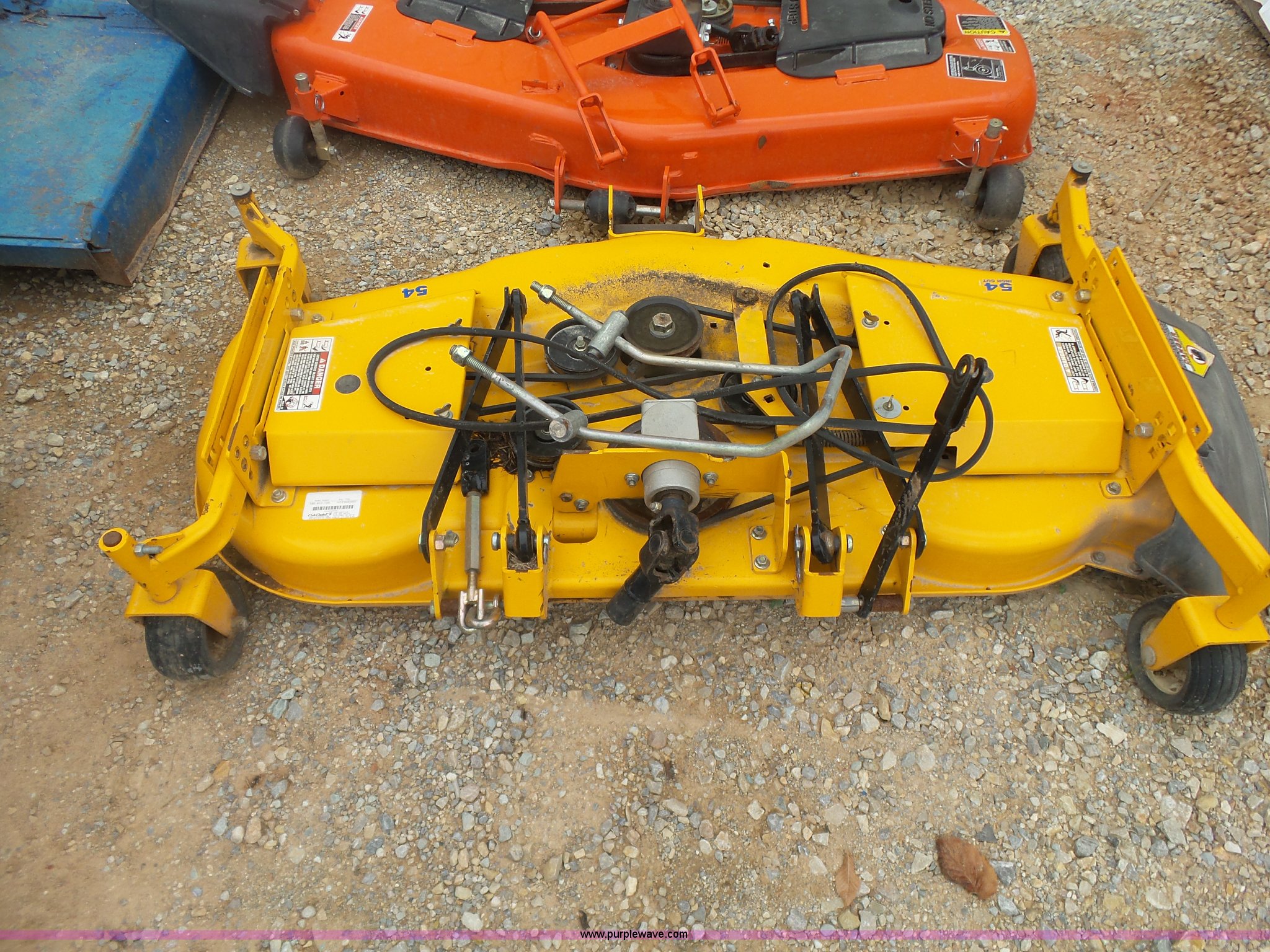 Cub Cadet 52525 lawn mower in Shawnee, OK Item L4777 sold Purple Wave