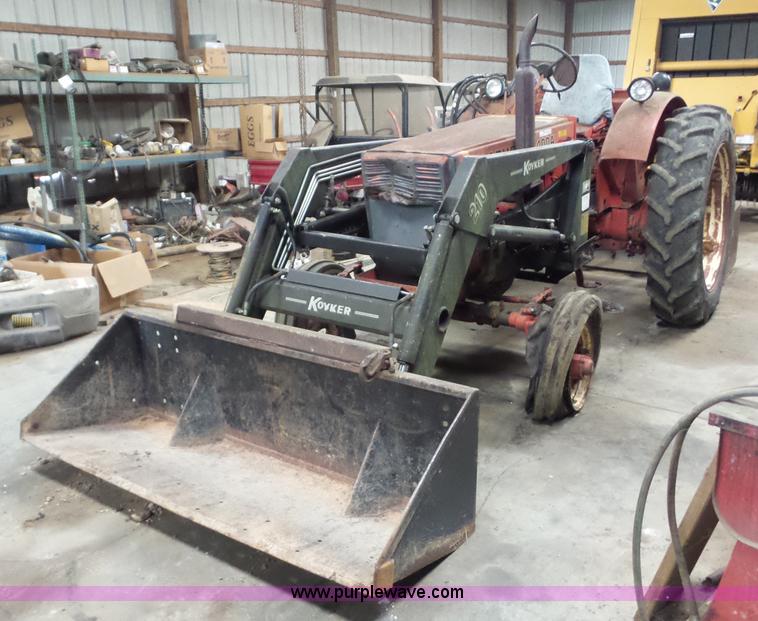 image for item AG9450 1983 Belarus 400A tractor