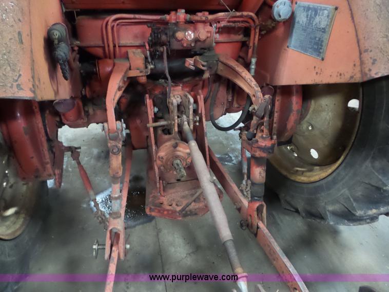 image for item AG9450 1983 Belarus 400A tractor