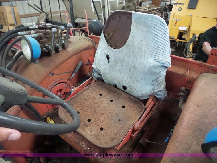 image for item AG9450 1983 Belarus 400A tractor