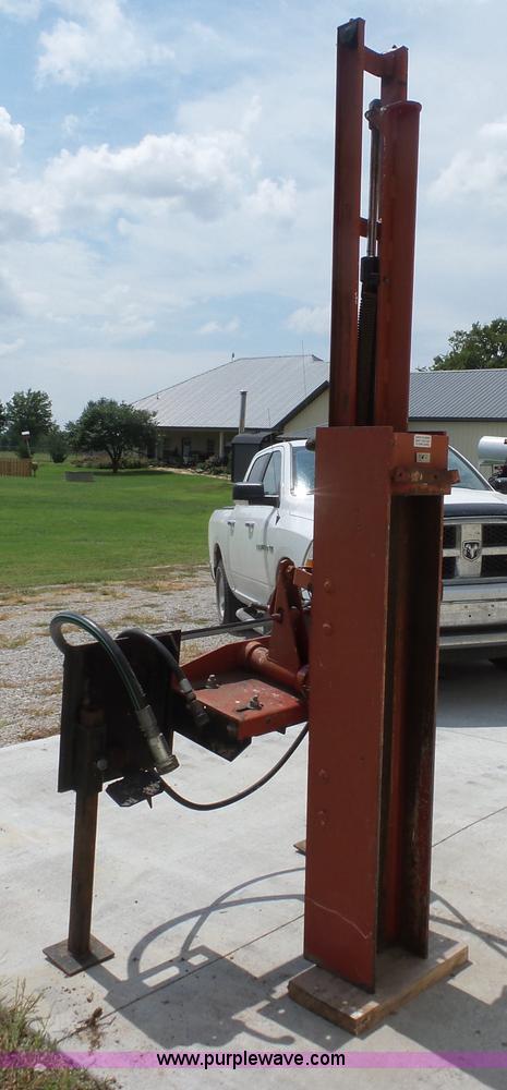 image for item AG9453 Shaver HD10 skid steer post driver