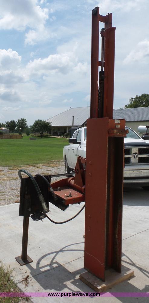 image for item AG9453 Shaver HD10 skid steer post driver