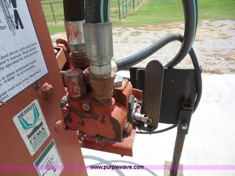 image for item AG9453 Shaver HD10 skid steer post driver