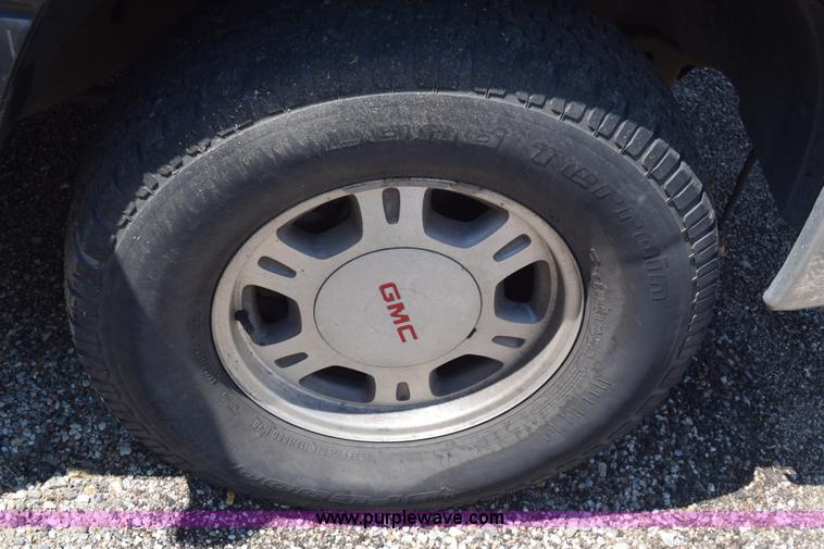 image for item AR9524 2005 Chevrolet Tahoe SUV