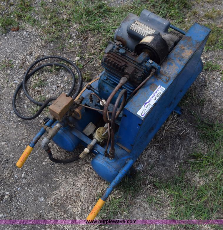 image for item AS9645 Emglo air compressor