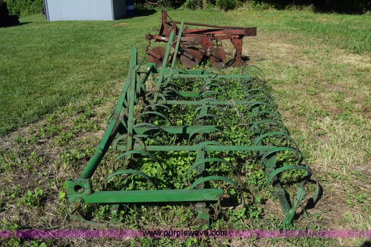 image for item AS9666 John Deere spring tooth harrow