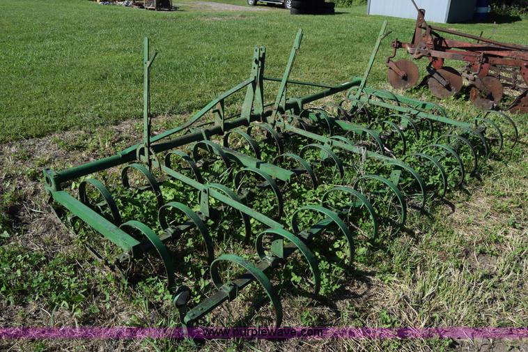 image for item AS9666 John Deere spring tooth harrow