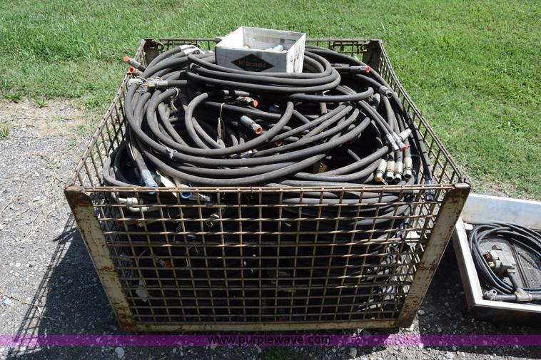 Hydraulic hoses in Wichita, KS Item AS9670 sold Purple Wave