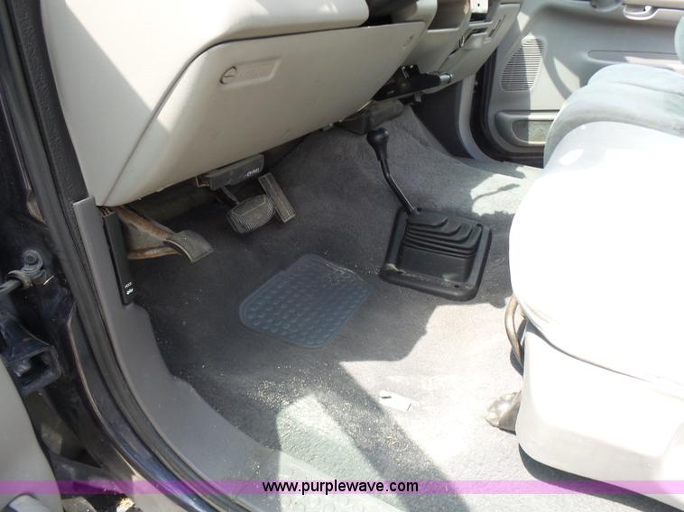 image for item AV9858 1999 Ford F250 Super Duty XLT SuperCab pickup truck