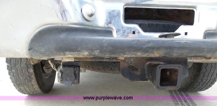 image for item AV9858 1999 Ford F250 Super Duty XLT SuperCab pickup truck