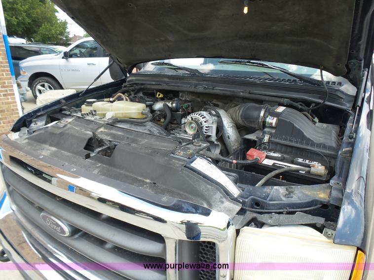 image for item AV9858 1999 Ford F250 Super Duty XLT SuperCab pickup truck