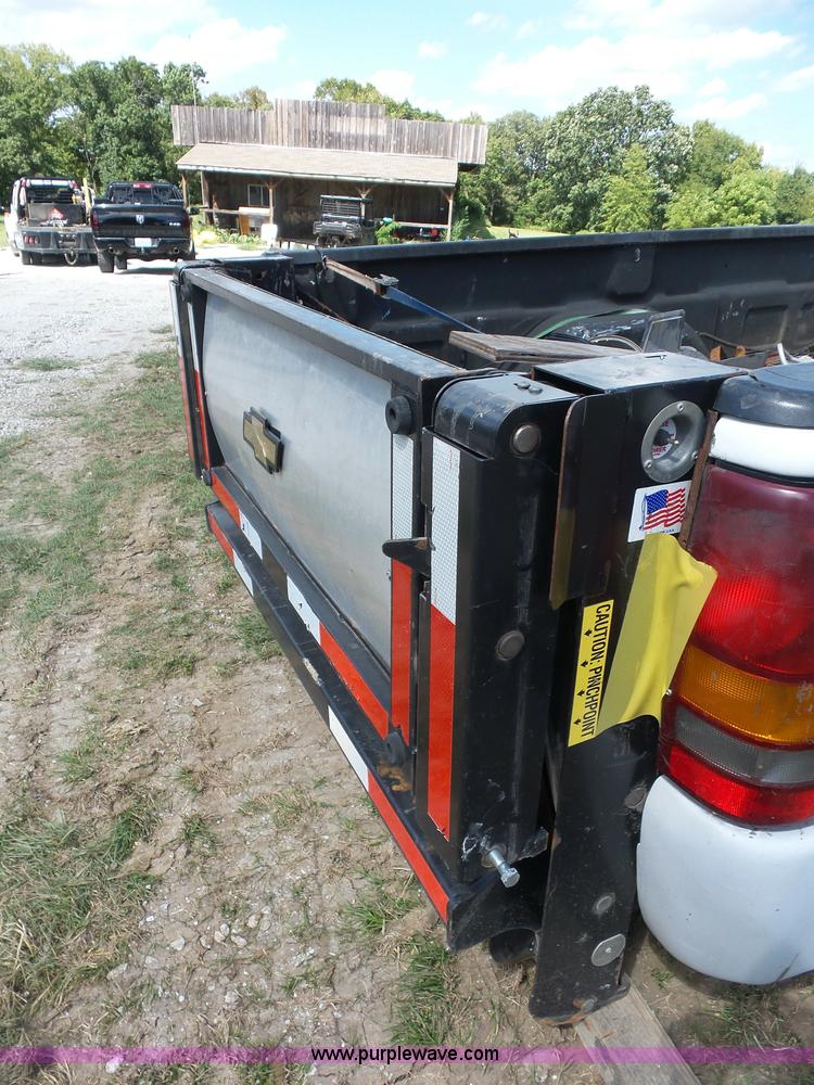 image for item BG9712 Chevrolet 4500 truck bed