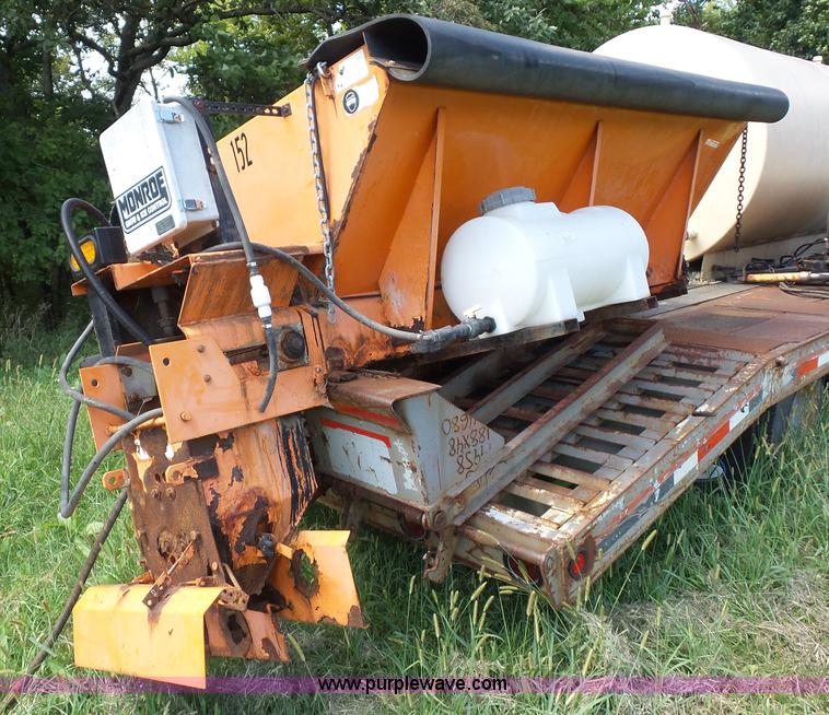 image for item BG9715 Monroe spreader