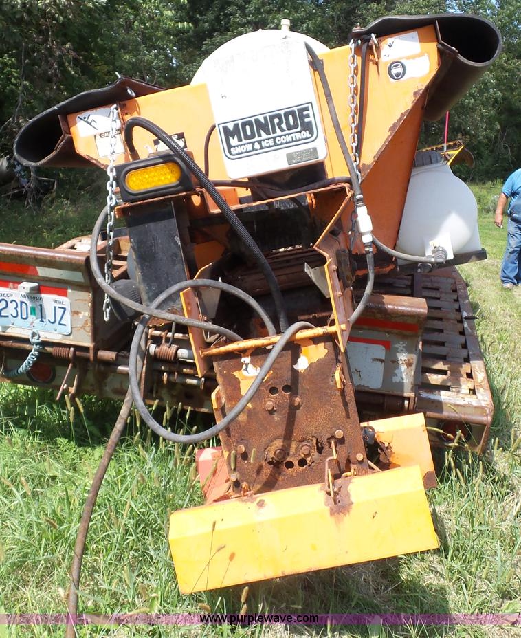 image for item BG9715 Monroe spreader