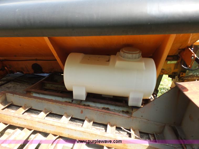 image for item BG9715 Monroe spreader