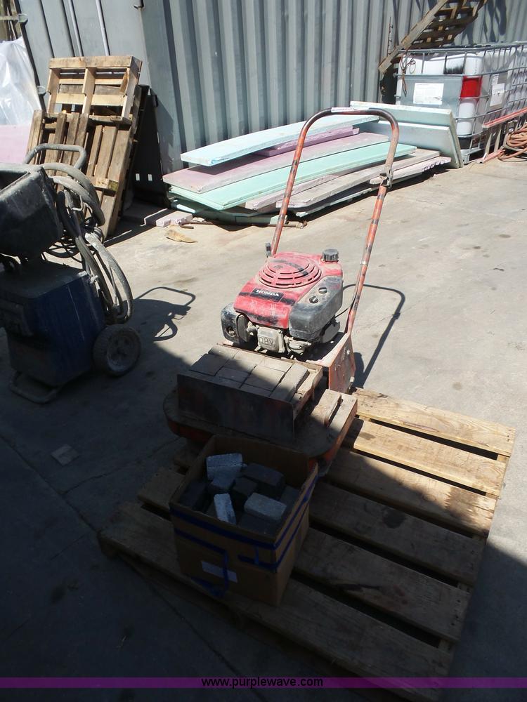 image for item BG9726 Concrete grinder