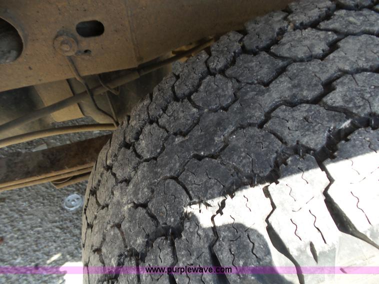 image for item BM9668 2005 Chevrolet Silverado 1500 Ext. Cab pickup truck