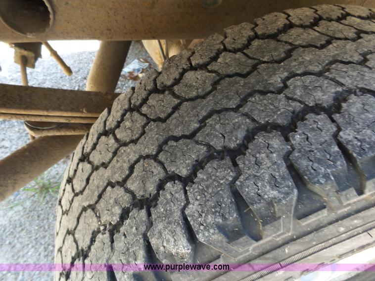 image for item BM9668 2005 Chevrolet Silverado 1500 Ext. Cab pickup truck