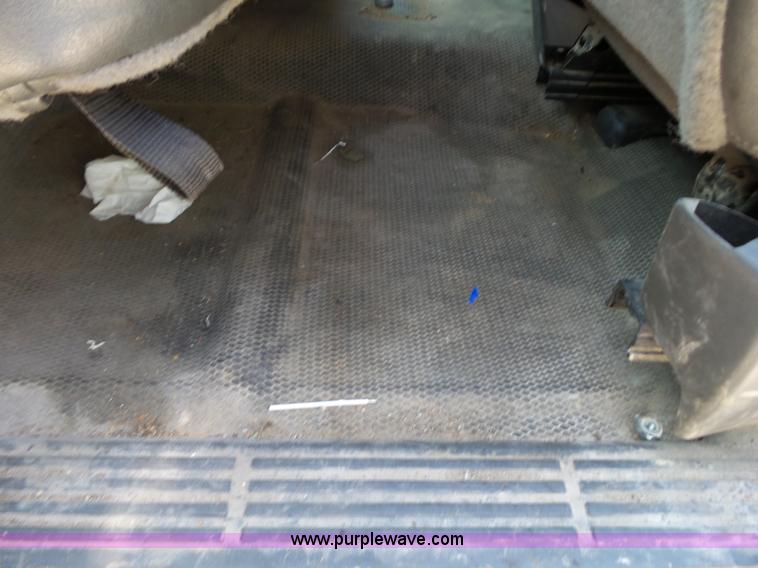 image for item BM9668 2005 Chevrolet Silverado 1500 Ext. Cab pickup truck