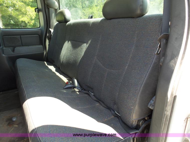 image for item BM9668 2005 Chevrolet Silverado 1500 Ext. Cab pickup truck