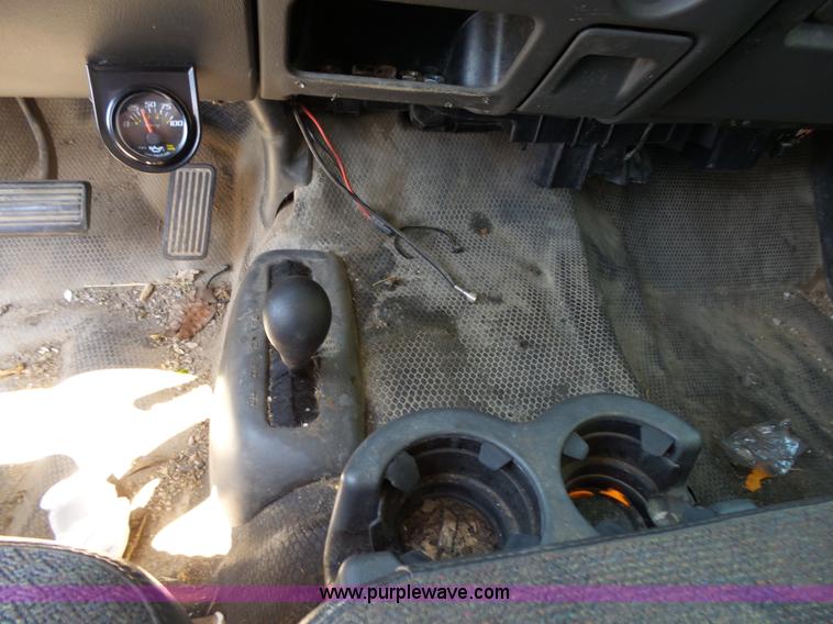 image for item BM9668 2005 Chevrolet Silverado 1500 Ext. Cab pickup truck