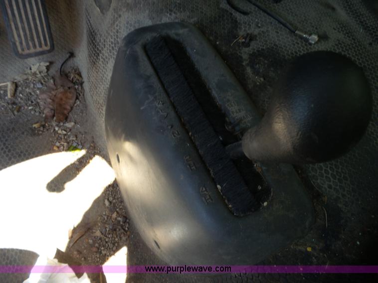 image for item BM9668 2005 Chevrolet Silverado 1500 Ext. Cab pickup truck