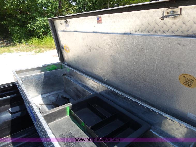 image for item BM9669 2010 Dodge Dakota Crew Cab pickup truck