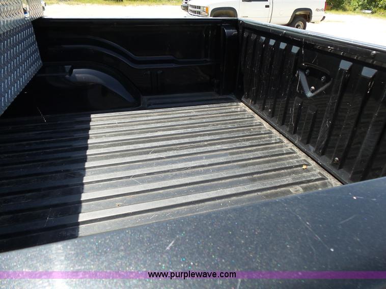 image for item BM9669 2010 Dodge Dakota Crew Cab pickup truck