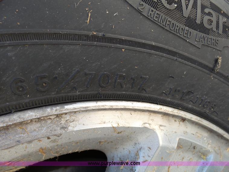 image for item BM9669 2010 Dodge Dakota Crew Cab pickup truck